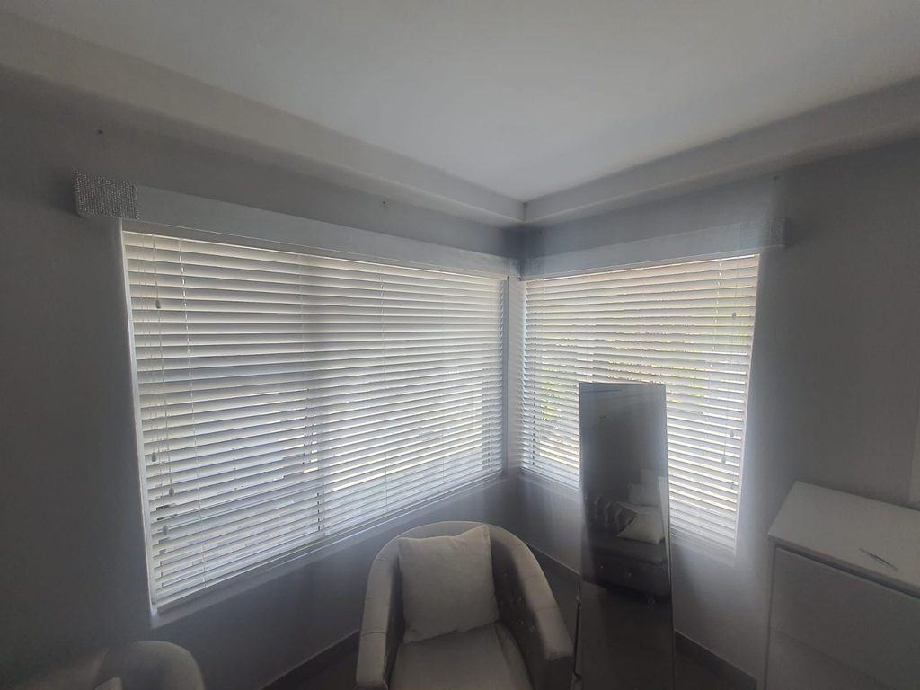 White wood venetian blind